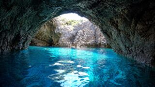 伊良部島の青の洞窟へ行く方法