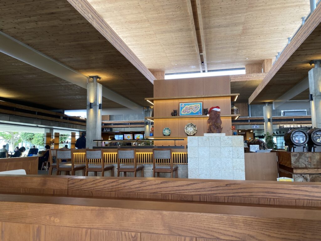 バー「coral port LOUNGE Cafe&Bar」